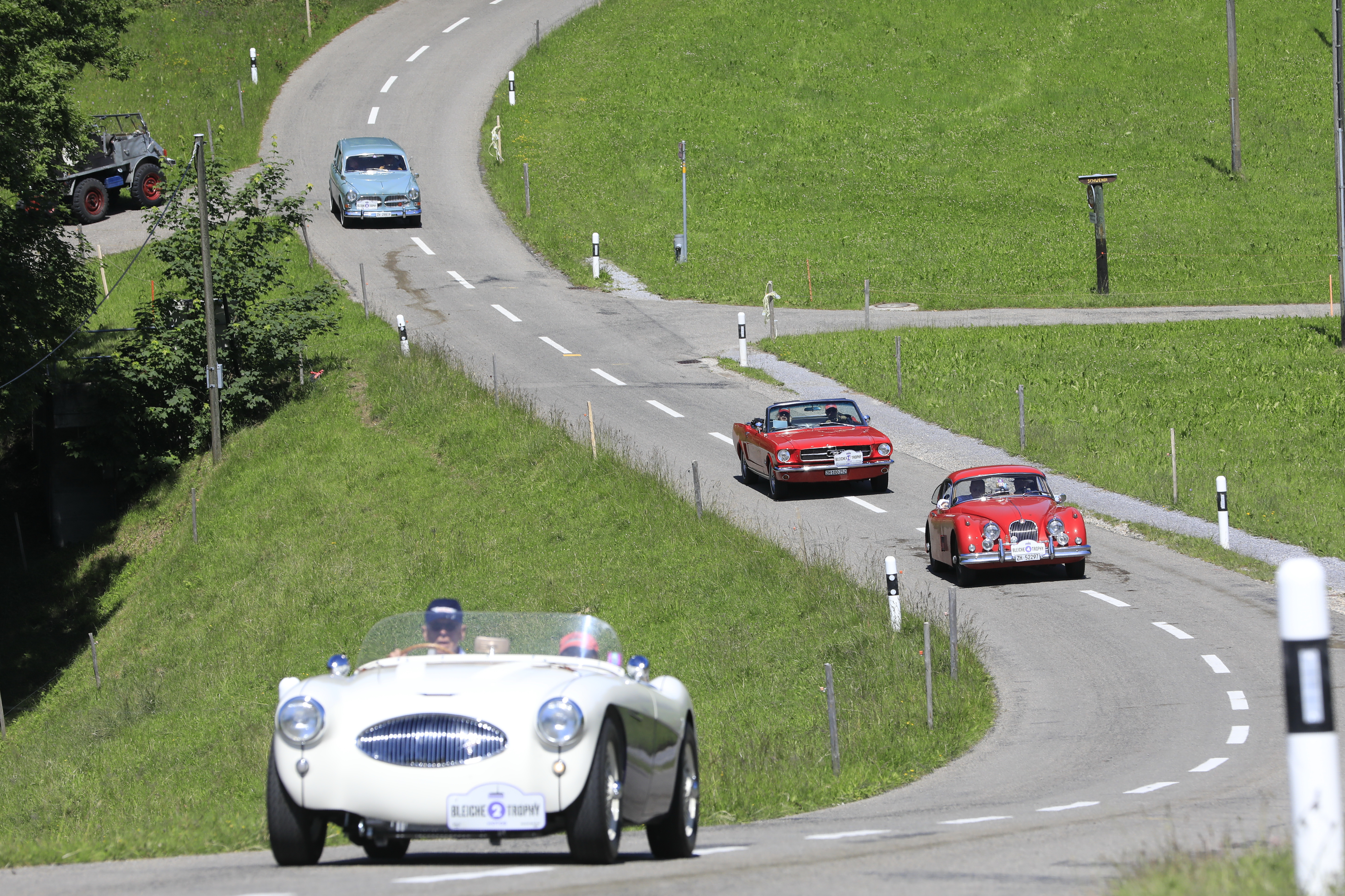 Oldtimer Cabrio bei schönem Wetter