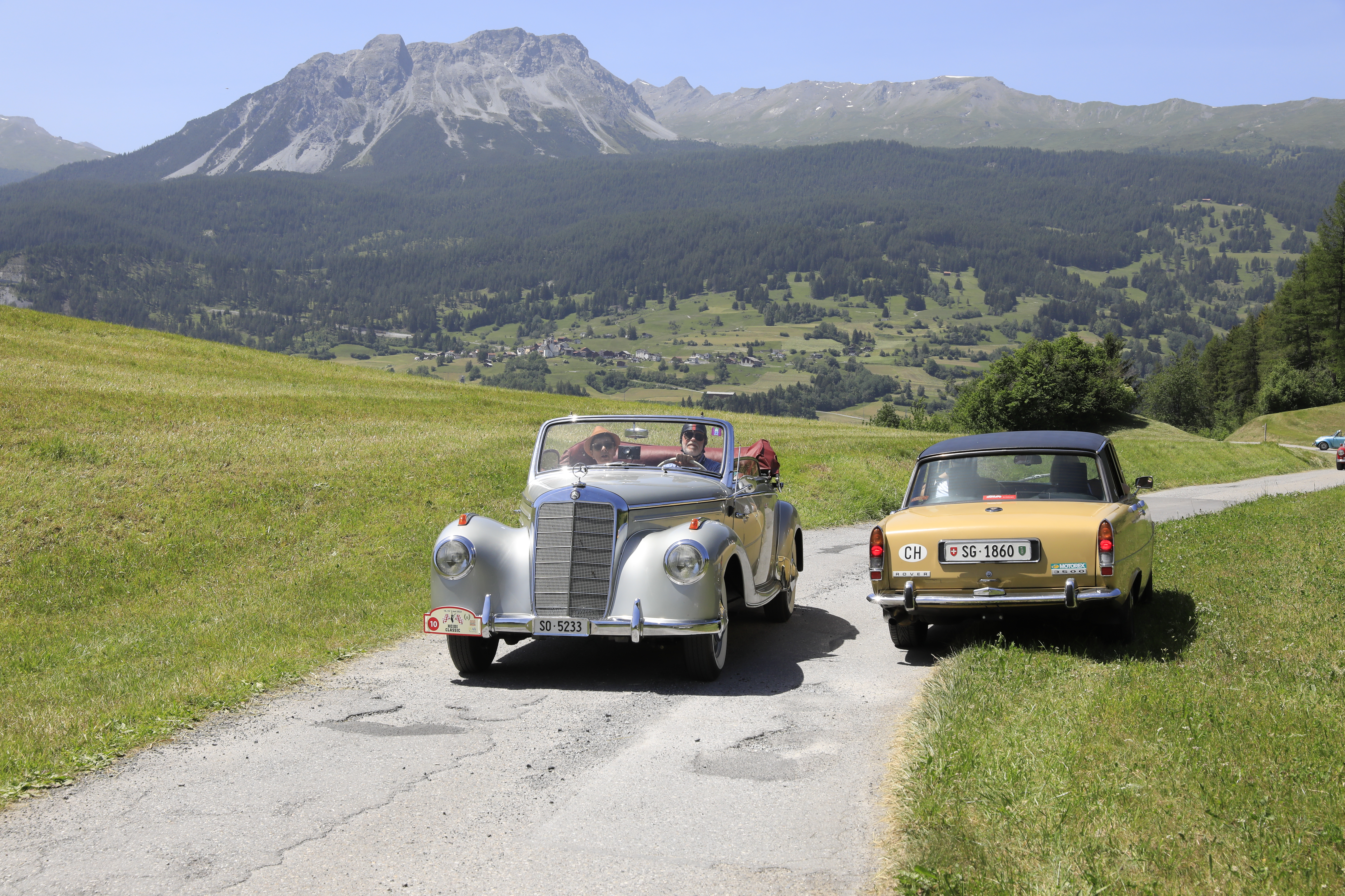 Oldtimer begegnen sich