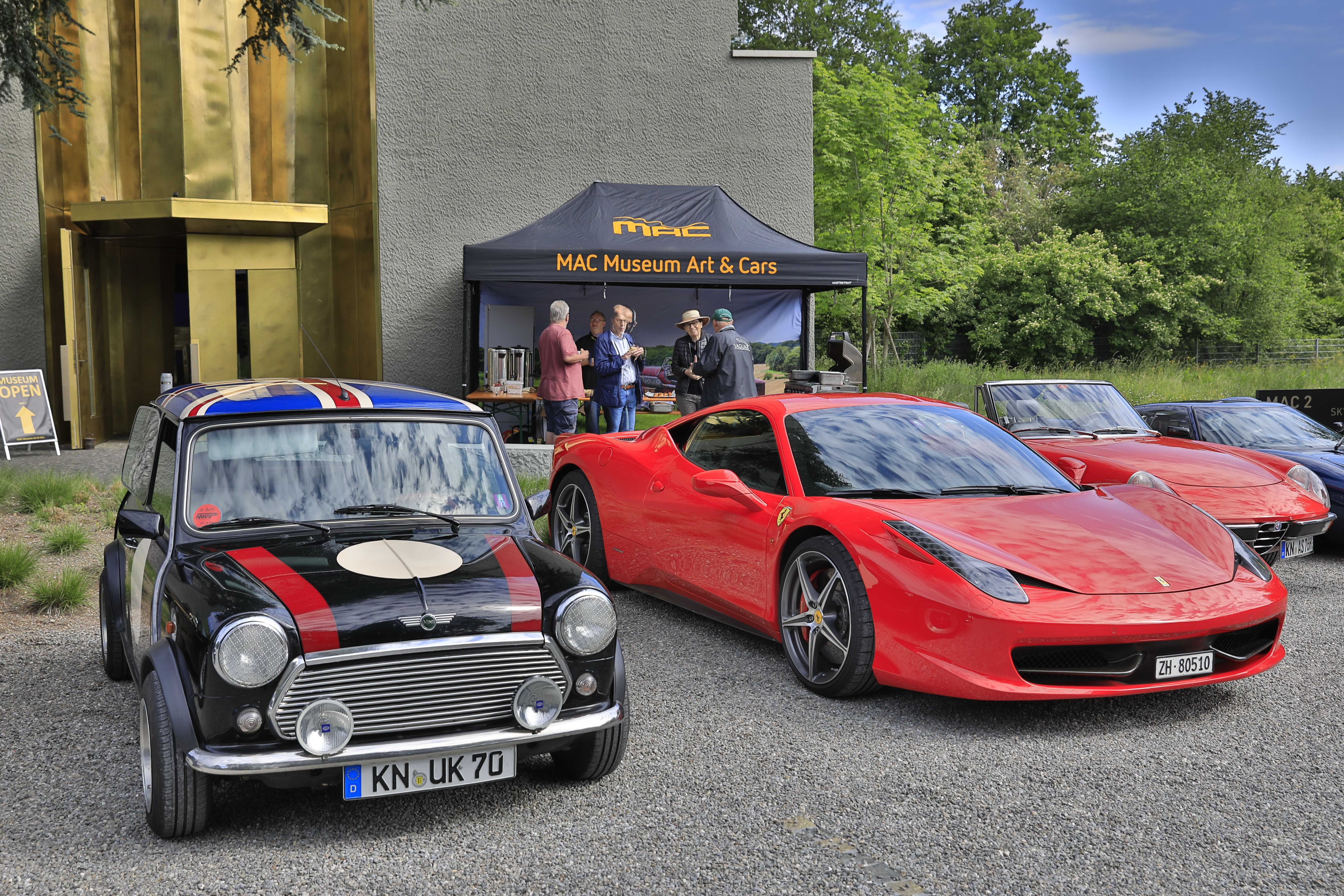Mini, Ferrari, Alfa