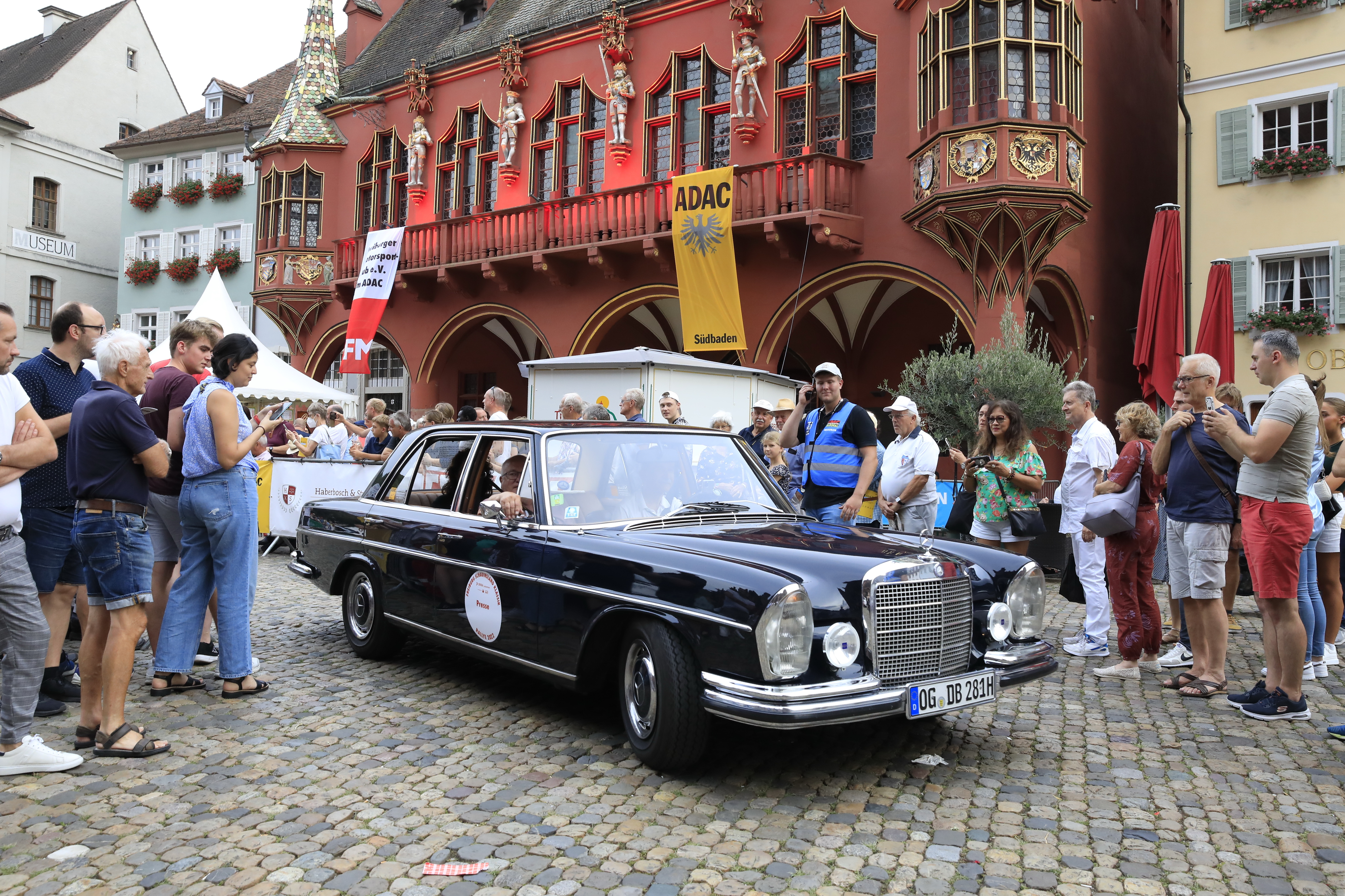 Mercedes Benz 