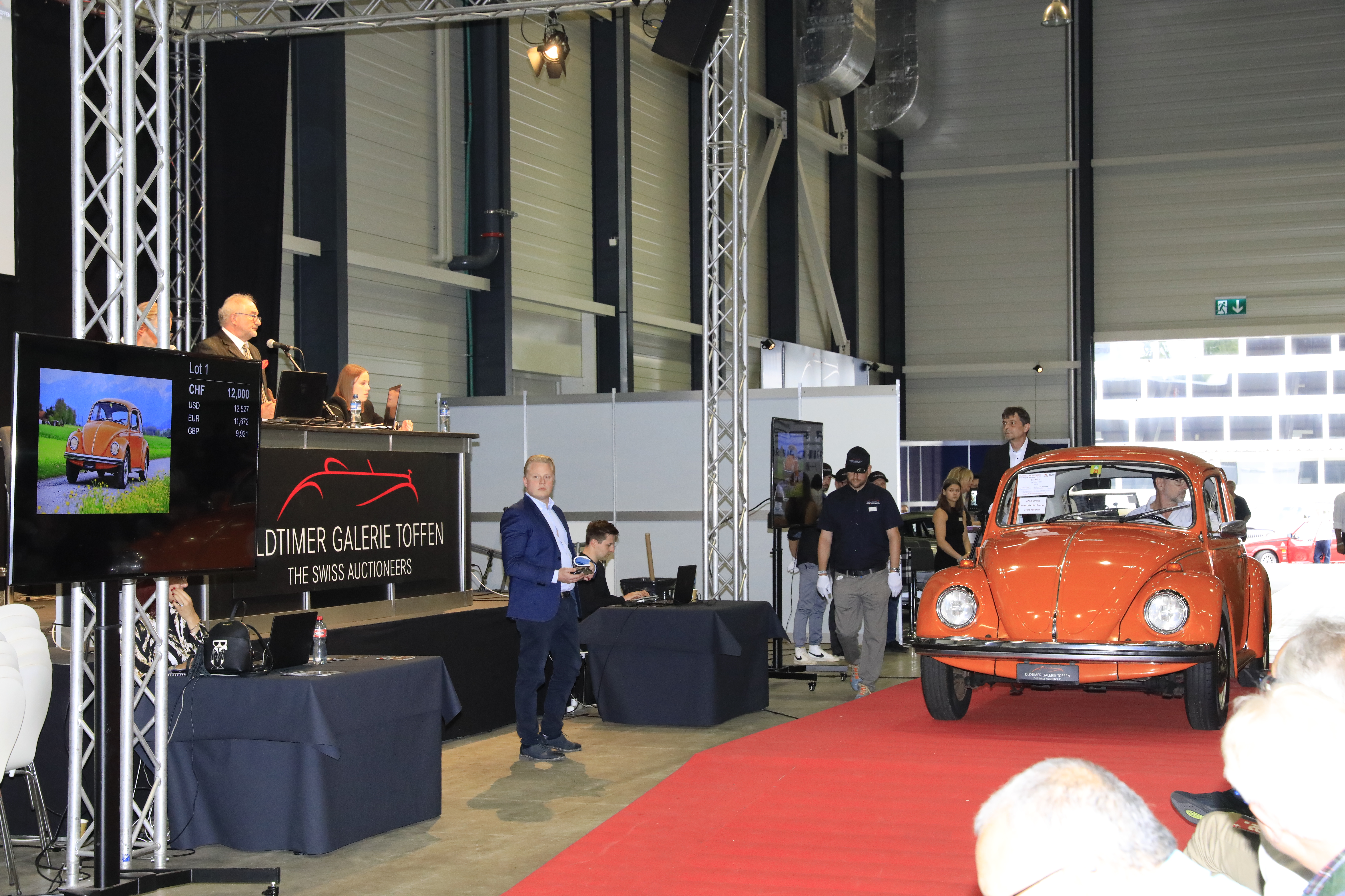 roter VW Käfer