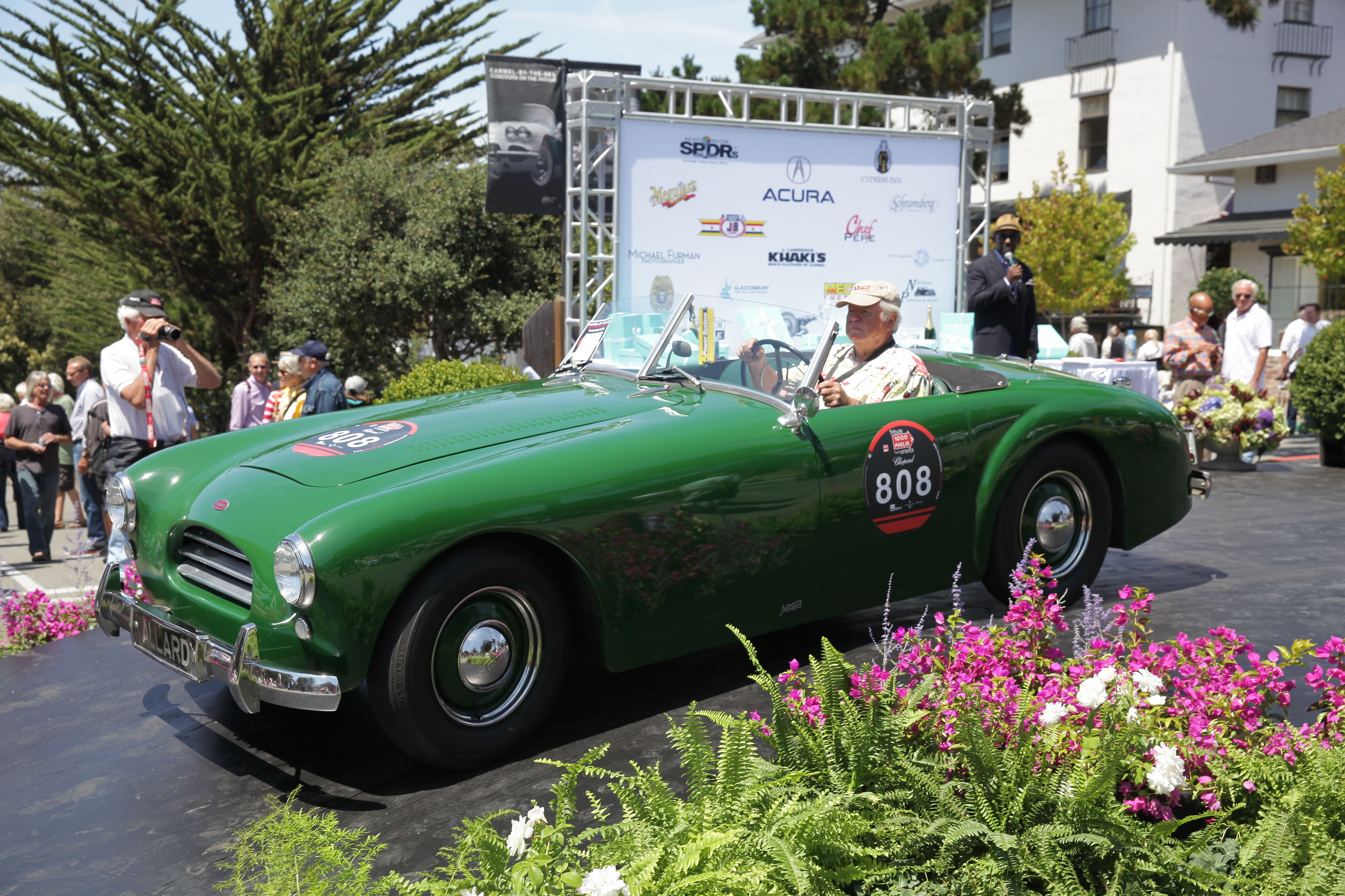 Concours on the Avenue Carmel